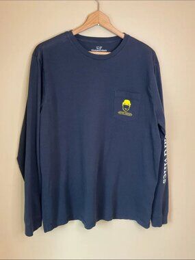 Vineyard Vines blue t-shirt